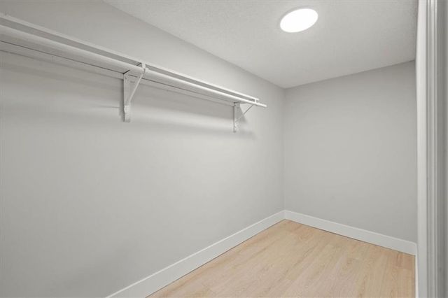 518 SE RICHARDSON Place, Lee's Summit, MO 64063