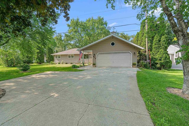 613 E JOHNSON STREET, Fond Du Lac, WI 54935