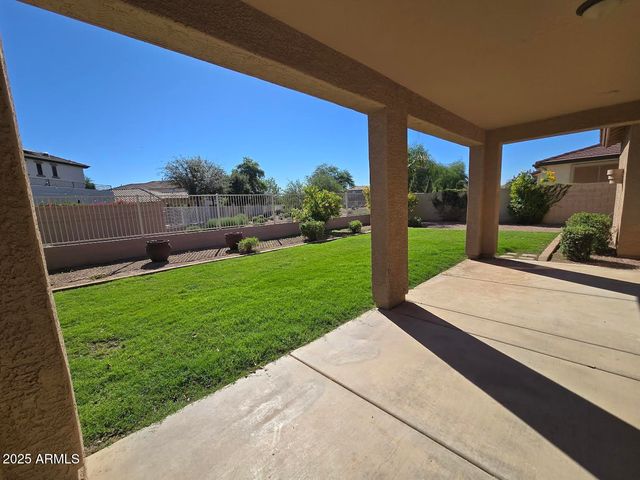 1705 E NIGHTINGALE Lane, Gilbert, AZ 85298
