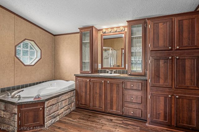 8323 Hobbtown Road, Rudy, AR 72952
