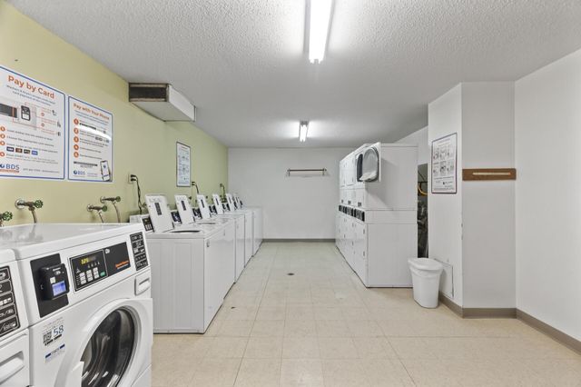 4207 Lakeside Avenue N 328, Brooklyn Center, MN 55429