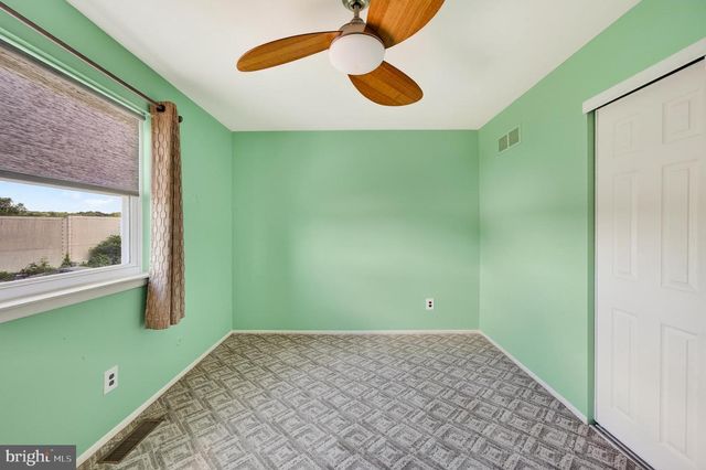 16 MARKEL RD, Malvern, PA 19355