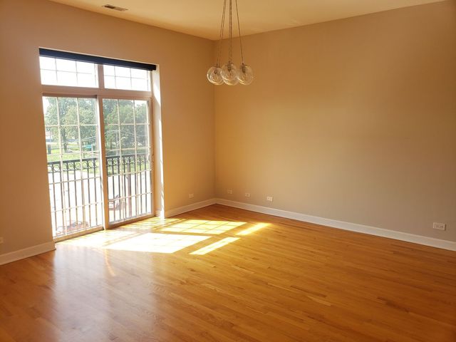 6423 W Touhy Avenue 4C, Chicago, IL 60646