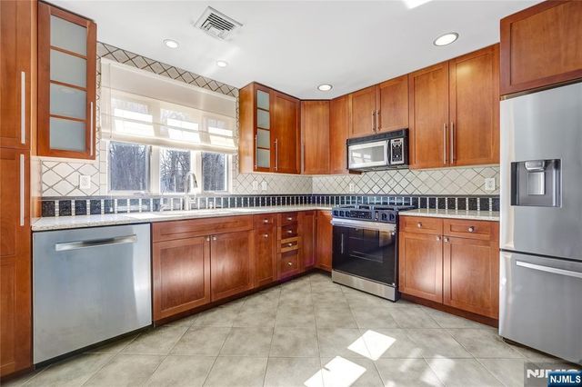 31 Virgil Road, Norwood, NJ 07648