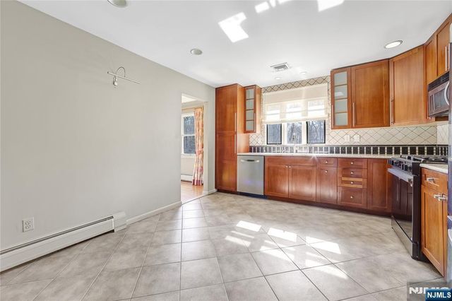 31 Virgil Road, Norwood, NJ 07648