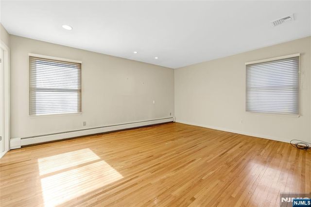 31 Virgil Road, Norwood, NJ 07648