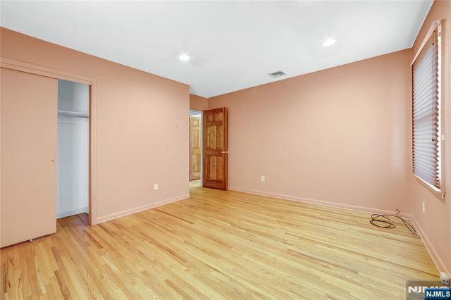 31 Virgil Road, Norwood, NJ 07648