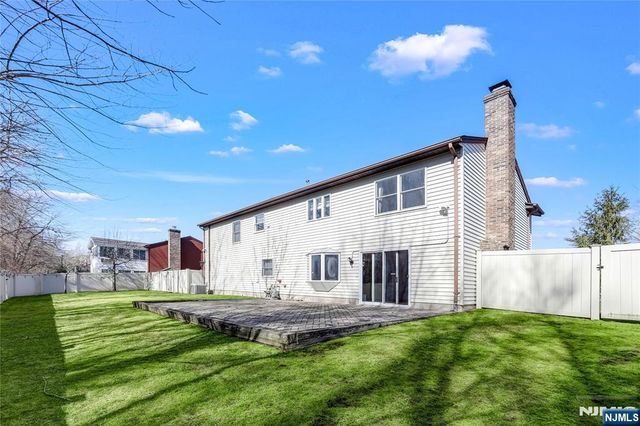 31 Virgil Road, Norwood, NJ 07648