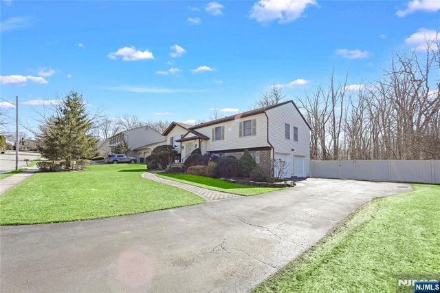 31 Virgil Road, Norwood, NJ 07648