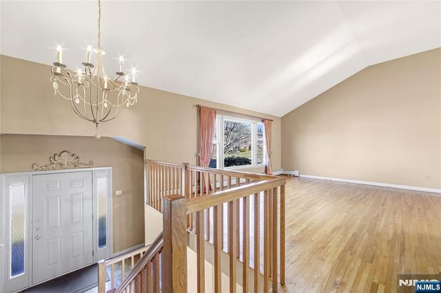 31 Virgil Road, Norwood, NJ 07648