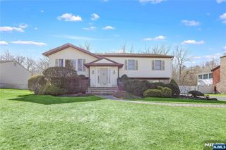 31 Virgil Road, Norwood, NJ 07648