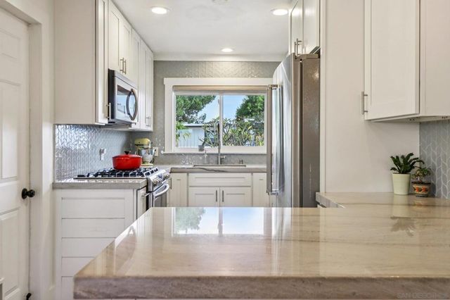 6321 Celia Vista Dr., San Diego, CA 92115