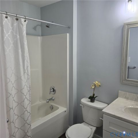 17719 Memorial Tournament Dr, Moseley, VA 23120