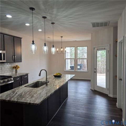 17719 Memorial Tournament Dr, Moseley, VA 23120