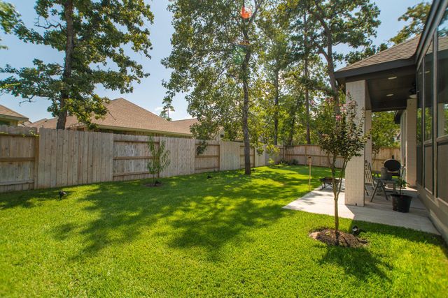 427 Boggy Belt Lane, Conroe, TX 77304