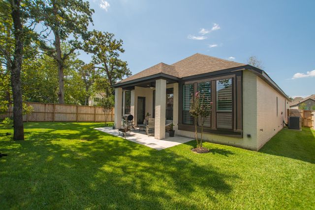 427 Boggy Belt Lane, Conroe, TX 77304