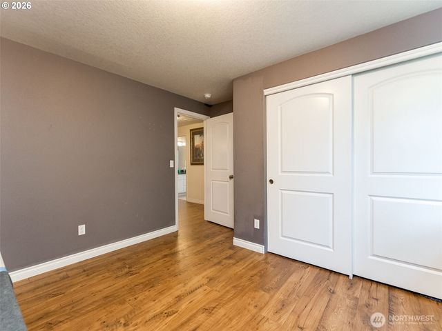 14700 NW 9th Place, Vancouver, WA 98685