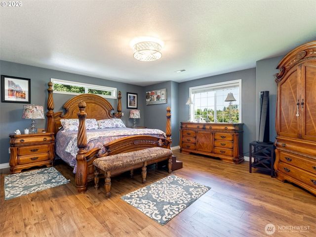 14700 NW 9th Place, Vancouver, WA 98685