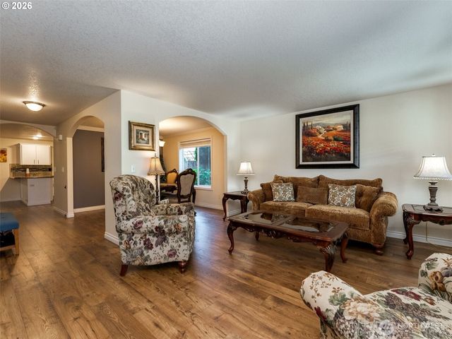 14700 NW 9th Place, Vancouver, WA 98685