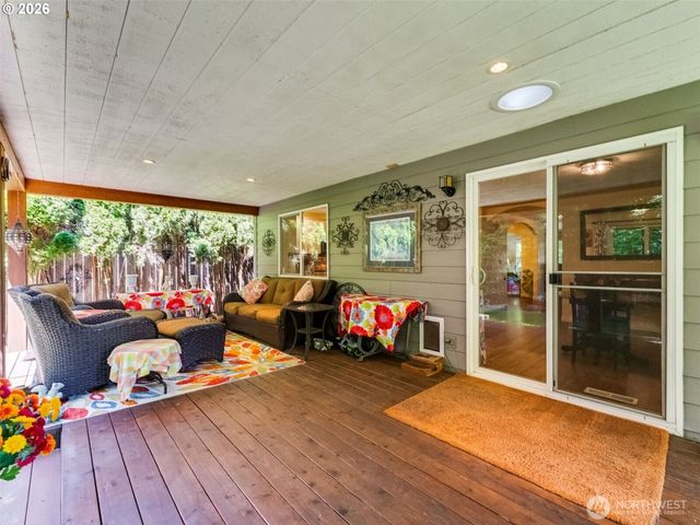 14700 NW 9th Place, Vancouver, WA 98685