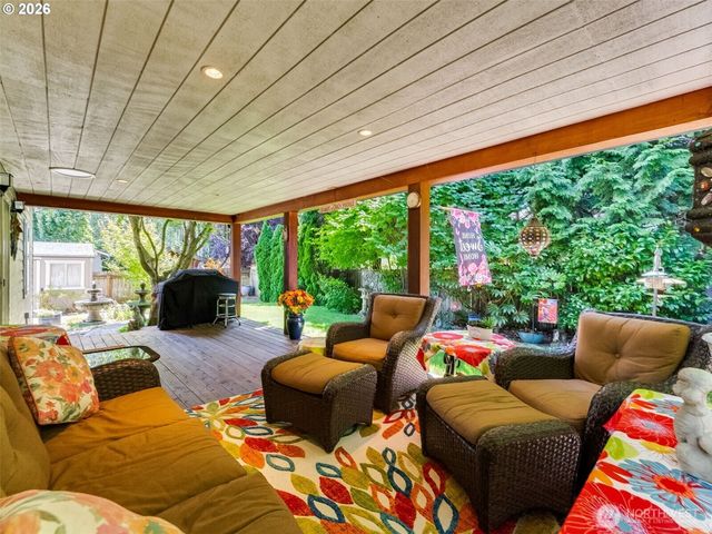 14700 NW 9th Place, Vancouver, WA 98685