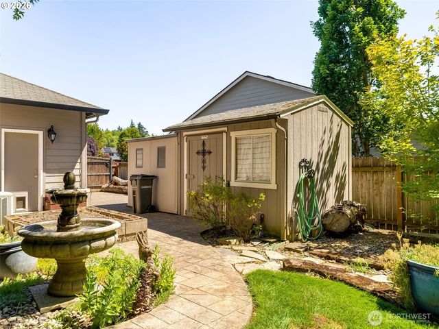 14700 NW 9th Place, Vancouver, WA 98685