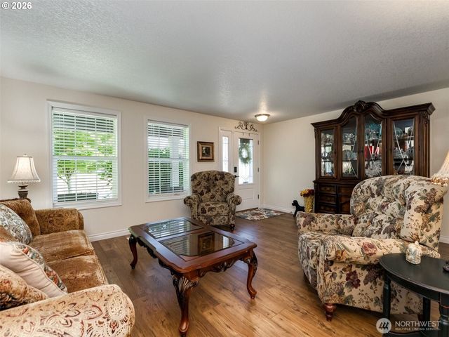 14700 NW 9th Place, Vancouver, WA 98685