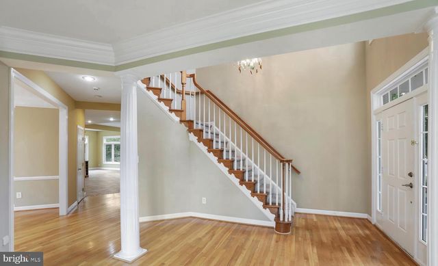 2054 MADRILLON RD, Vienna, VA 22182