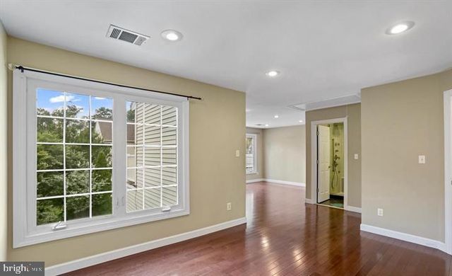 2054 MADRILLON RD, Vienna, VA 22182