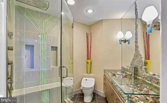 2054 MADRILLON RD, Vienna, VA 22182