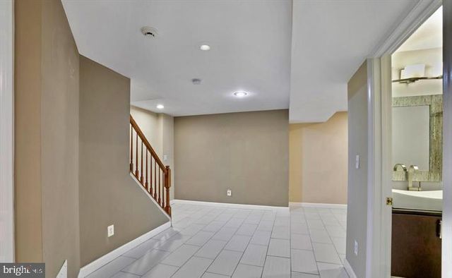 2054 MADRILLON RD, Vienna, VA 22182