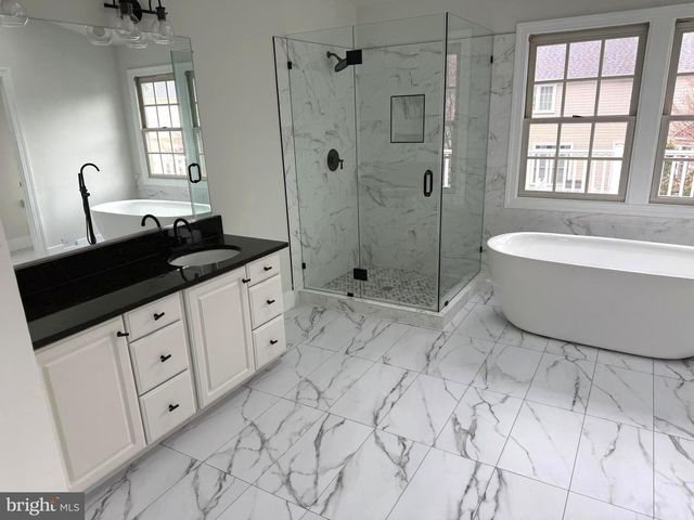 2054 MADRILLON RD, Vienna, VA 22182