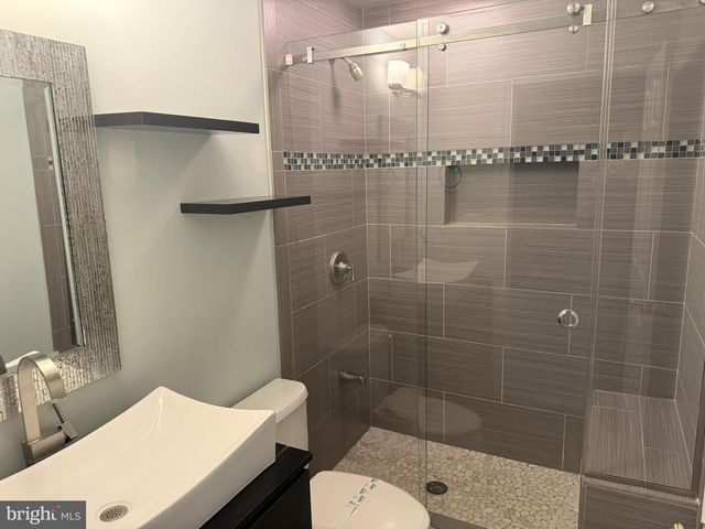 2054 MADRILLON RD, Vienna, VA 22182