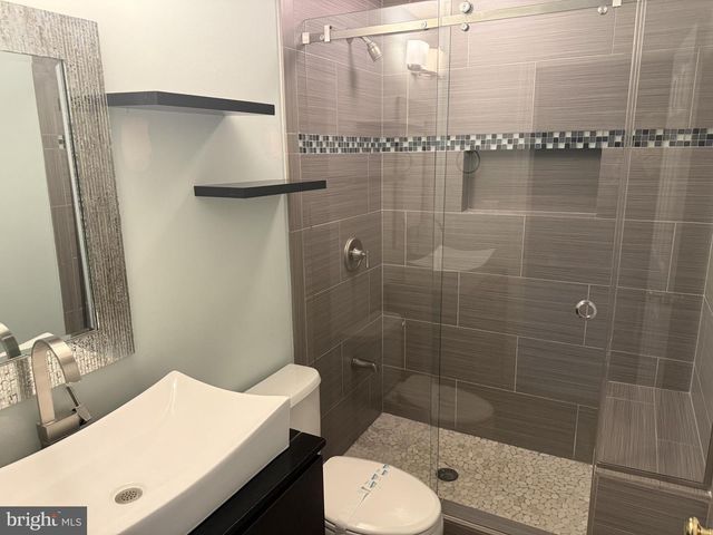 2054 MADRILLON RD, Vienna, VA 22182