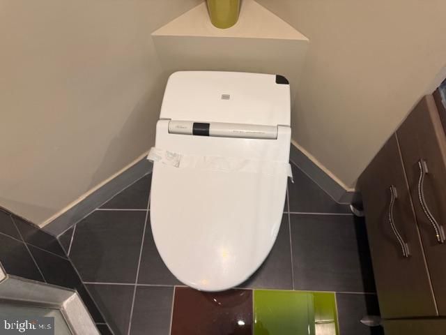 2054 MADRILLON RD, Vienna, VA 22182