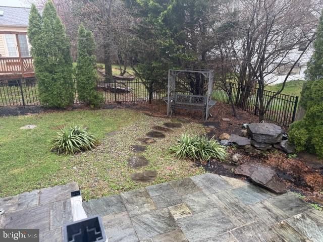 2054 MADRILLON RD, Vienna, VA 22182