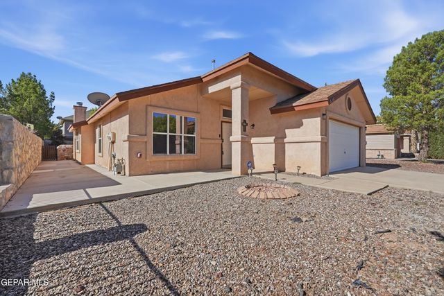 636 WIND RIVER Avenue, El Paso, TX 79932