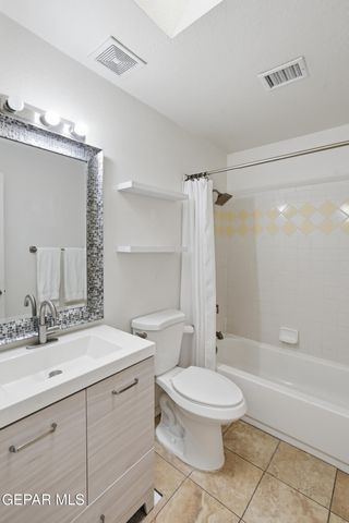 636 WIND RIVER Avenue, El Paso, TX 79932
