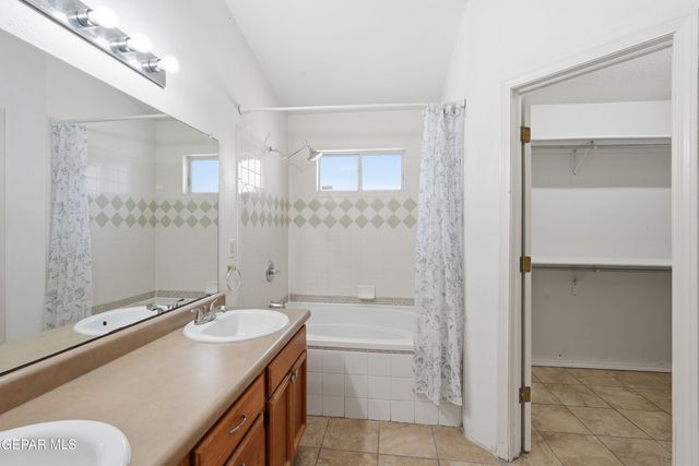 636 WIND RIVER Avenue, El Paso, TX 79932
