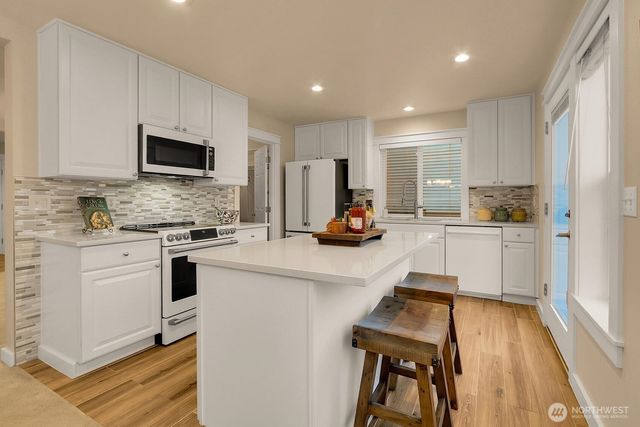 35316 SE Kinsey Street, Snoqualmie, WA 98065