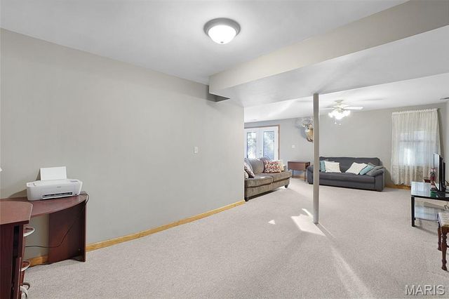 1226 W 8th Street, Washington, MO 63090