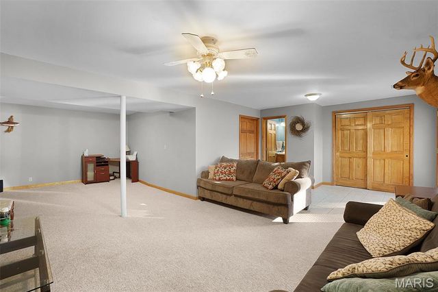 1226 W 8th Street, Washington, MO 63090