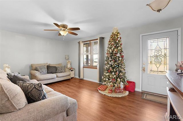 1226 W 8th Street, Washington, MO 63090