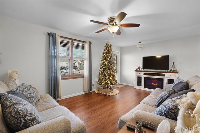 1226 W 8th Street, Washington, MO 63090