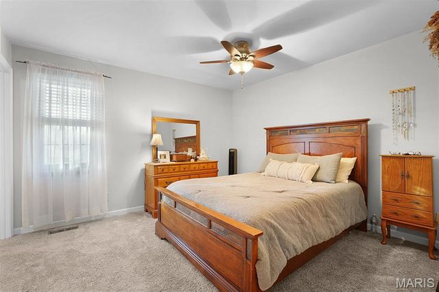 1226 W 8th Street, Washington, MO 63090