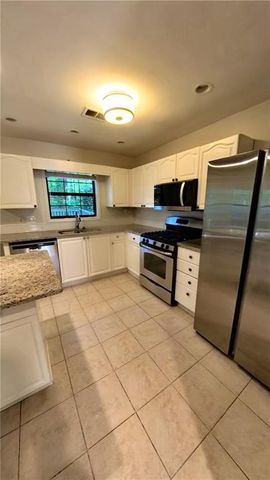 270 Sweetwater Trace, Roswell, GA 30076