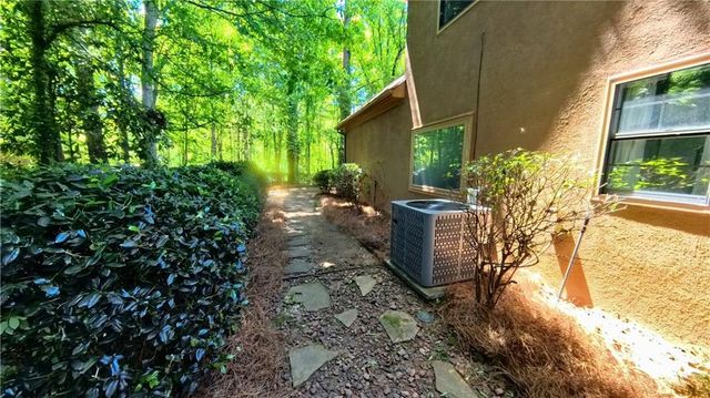 270 Sweetwater Trace, Roswell, GA 30076