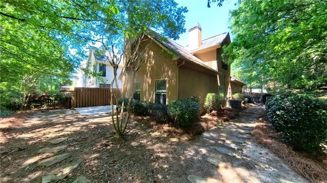 270 Sweetwater Trace, Roswell, GA 30076