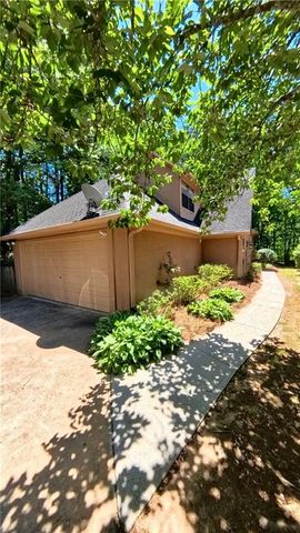 270 Sweetwater Trace, Roswell, GA 30076
