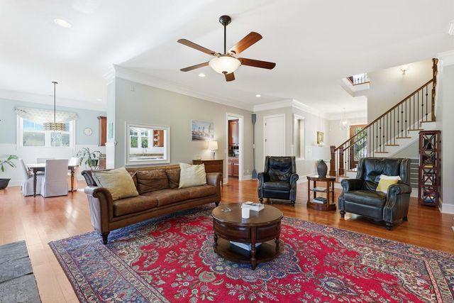 2216 Beckenham Drive, Mount Pleasant, SC 29466